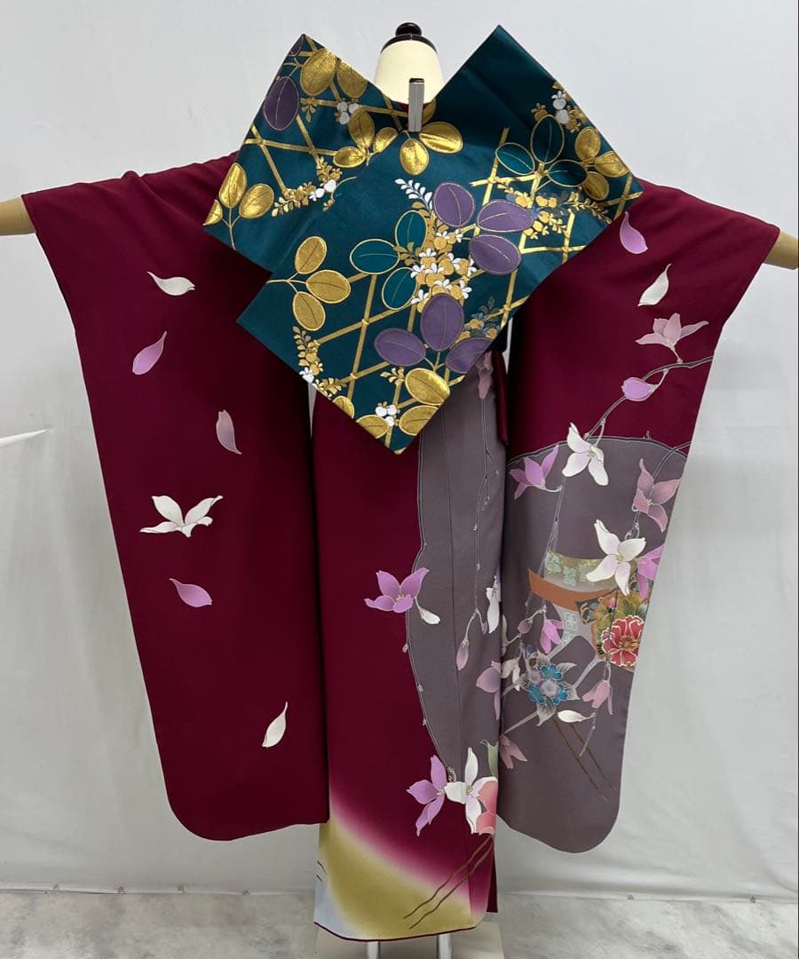 振り袖　フルセット　長襦袢付　赤　金彩加工　パールトーン　刺繍入り　522