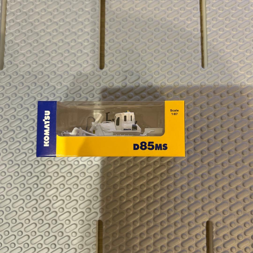 コマツ　ミニチュア