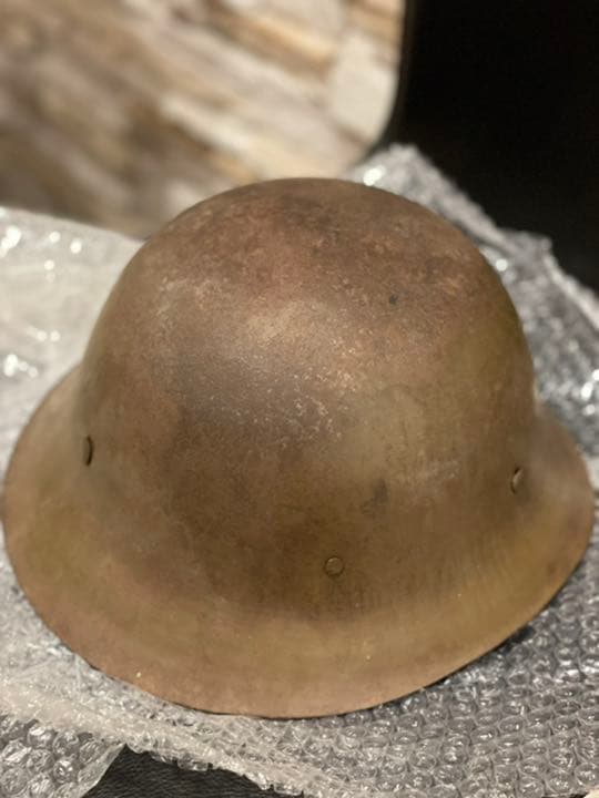 鉄のヘルメット