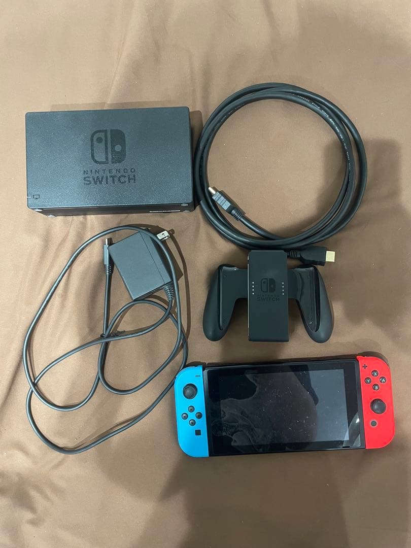 Nintendo Switch 本体 青赤 Joy-Con