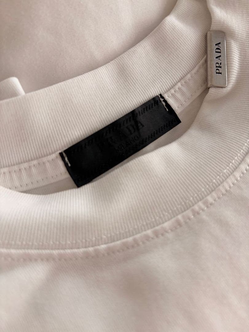 PRADA プラダ Tシャツ