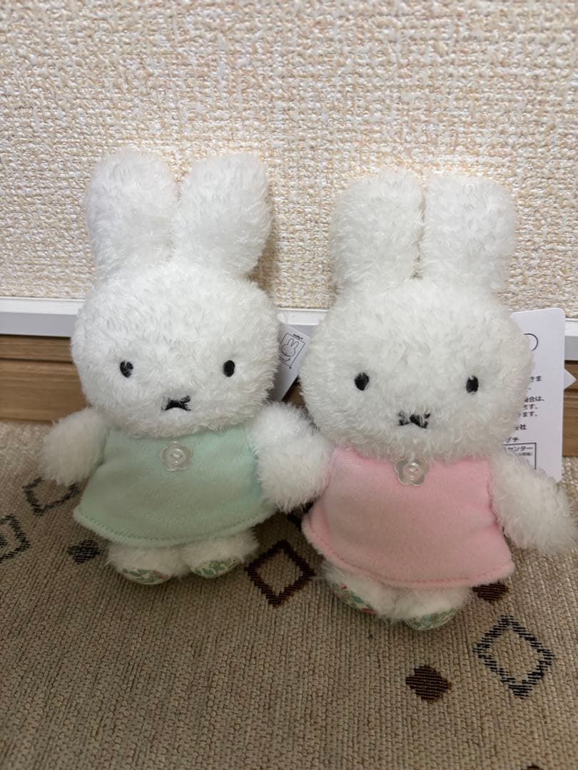 フラワーミッフィー ほわほわぬいぐるみ　マスコットキーチェーン