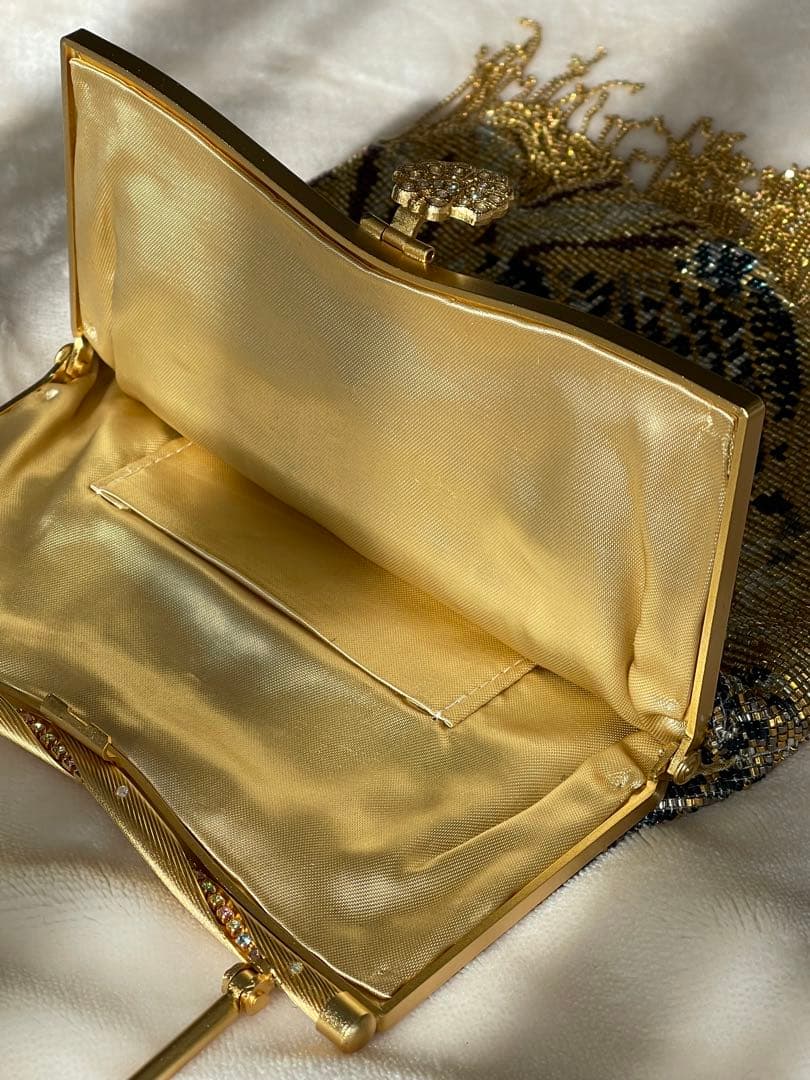 delicat ビーズ織り 花柄 パーティーバッグ フリンジ付き