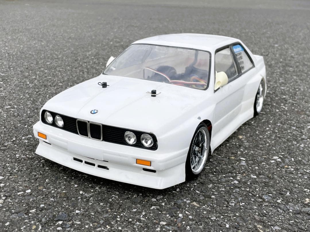 ラジコンカー 1/10　BMW　E30　タミヤ　TT-01　セット販売