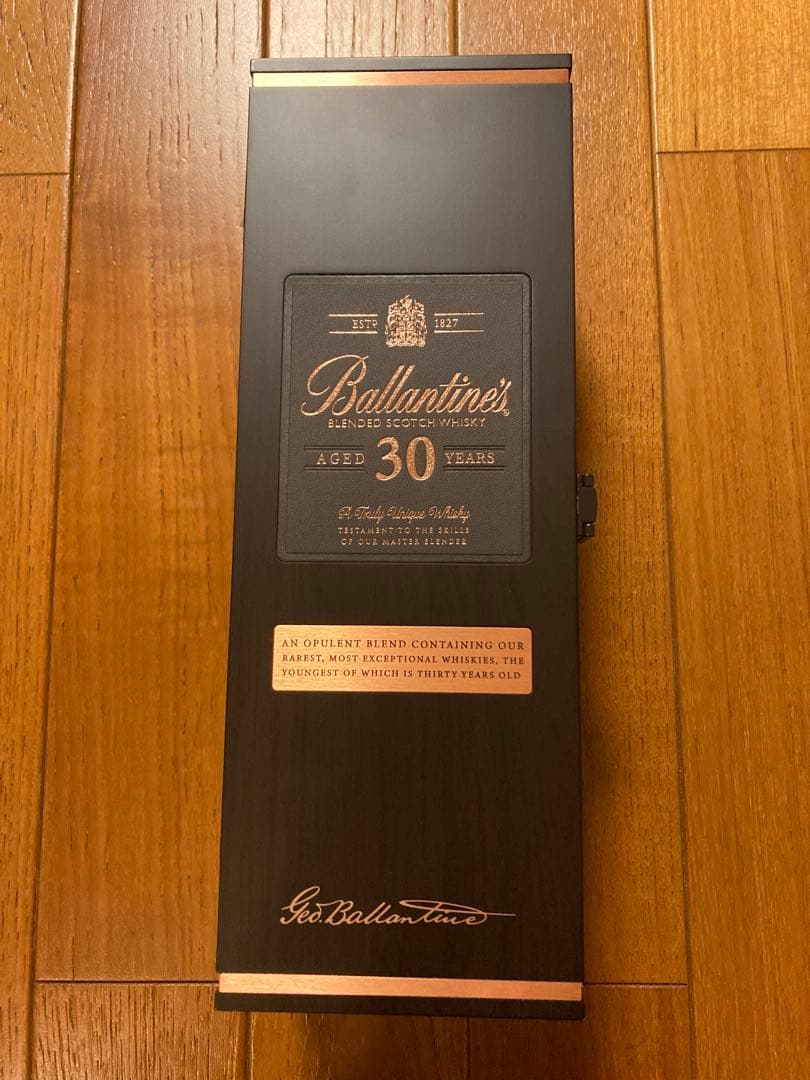 ウイスキー Ballantine's 30 Year Scotch Whisky