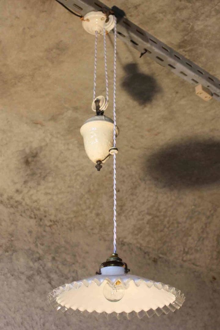【merci】 2b. フランス　吊り下げ　滑車　ランプ　古道具　アンティーク