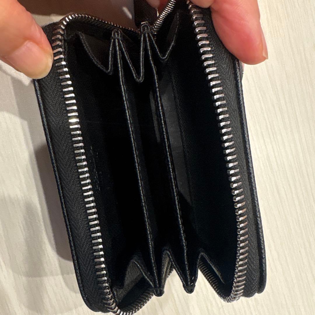 正規PRADAケース財布