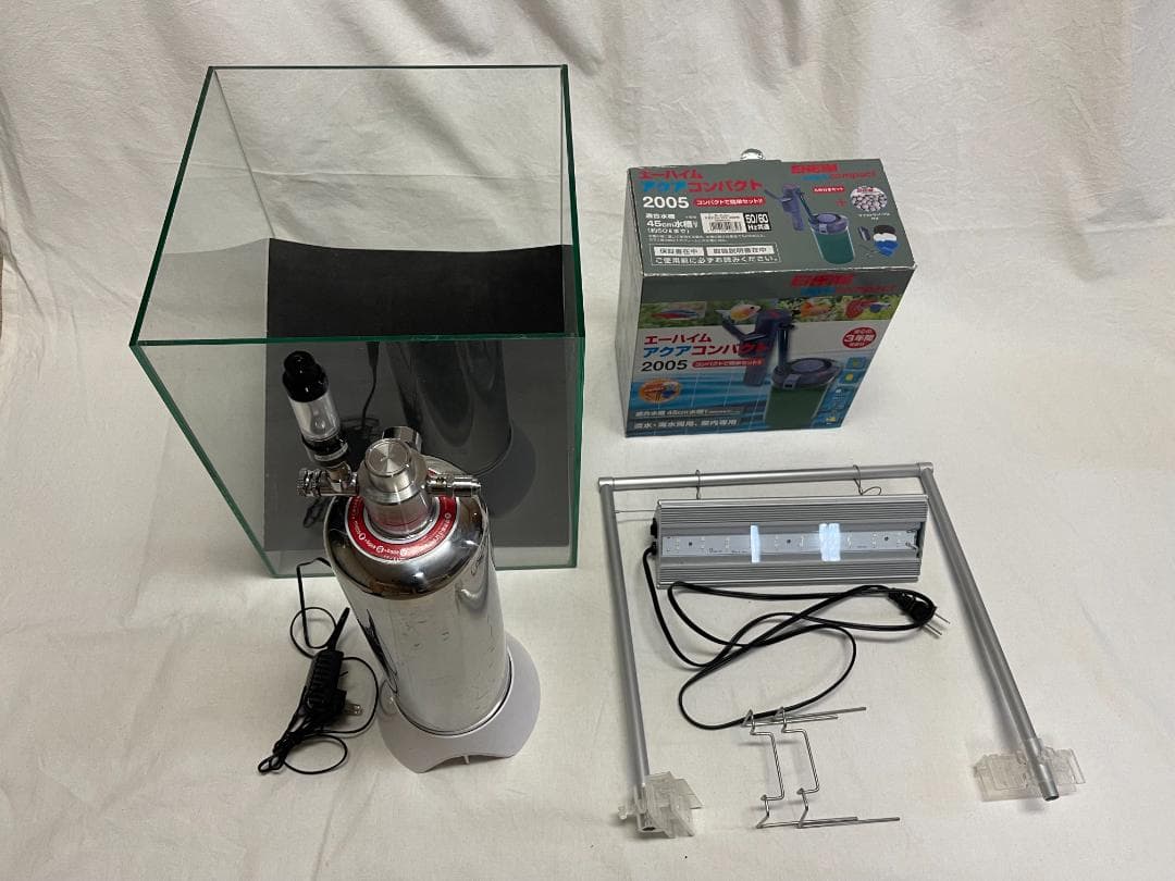 アクアリウム　水槽・照明・ジェネレーター・ポンプ・セット