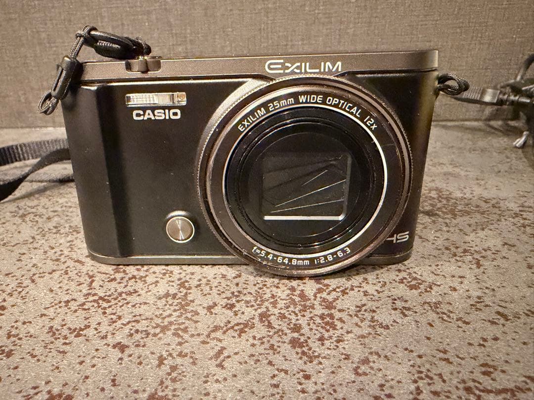 CASIO EXILIM EX-ZR3000 ブラック　自撮り・Wi-Fi