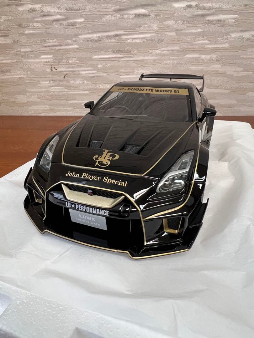 No68 ミニカー1/18箱ありLB-Silhouette 35GT-RR