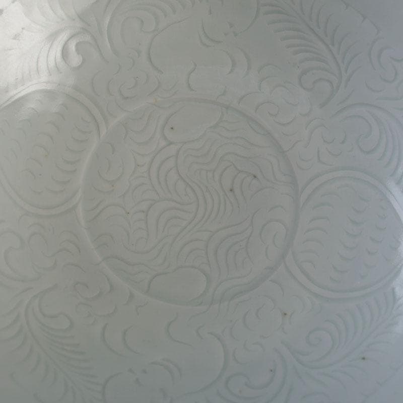 中国　影青　刻蓮花文鉢　飾皿　Z　8607