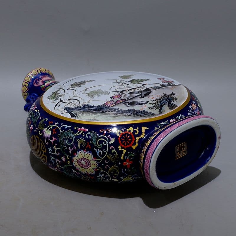 藍地琺瑯彩纏枝両面開窓花鳥抱月瓶 景徳鎮陶磁器 装飾品 現代工芸品 美術品 置物