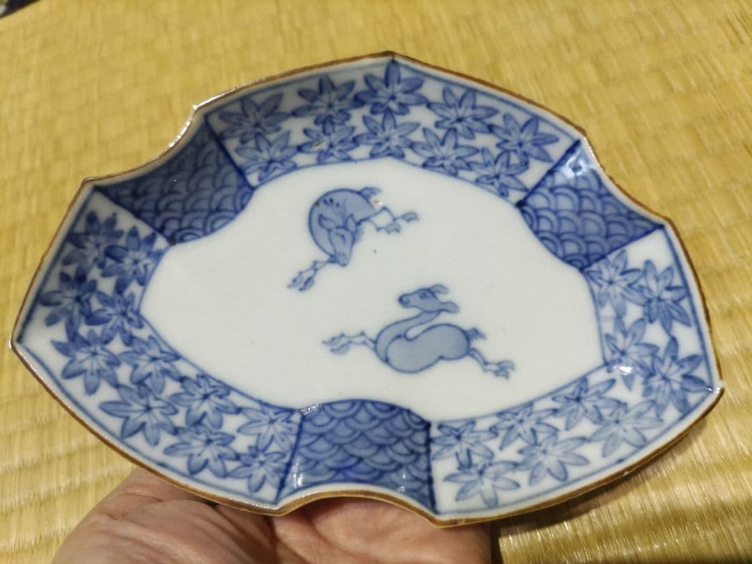 古伊万里 染付 鹿紅葉文 変形皿 江戸前期