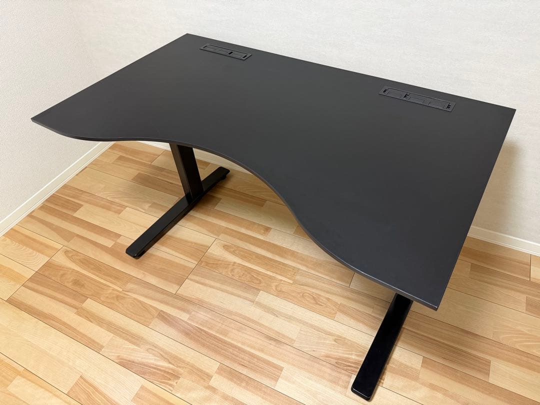 オカムラ ストライカー スイフト ワークデスク ラウンドスラントエッジ昇降デスク