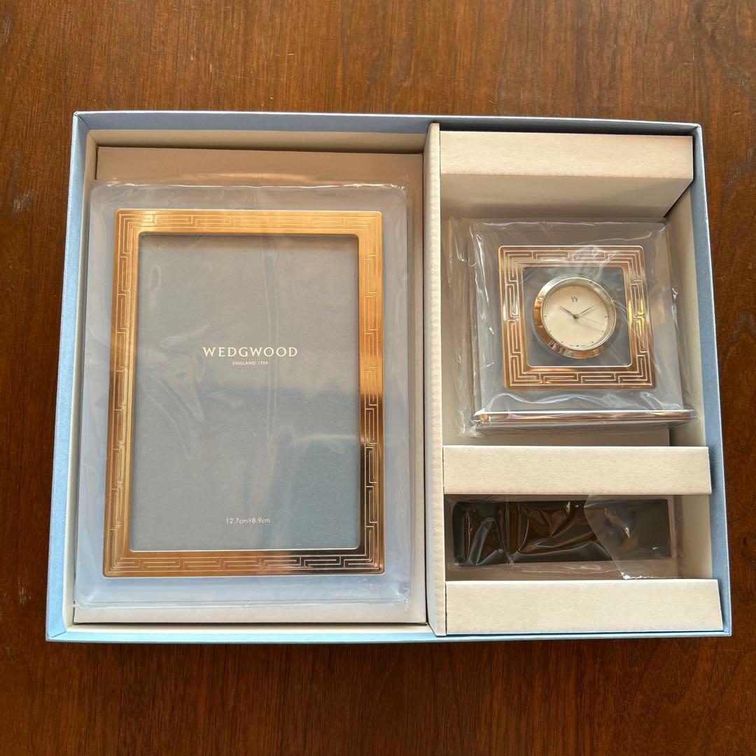  フォトフレームと時計のセット