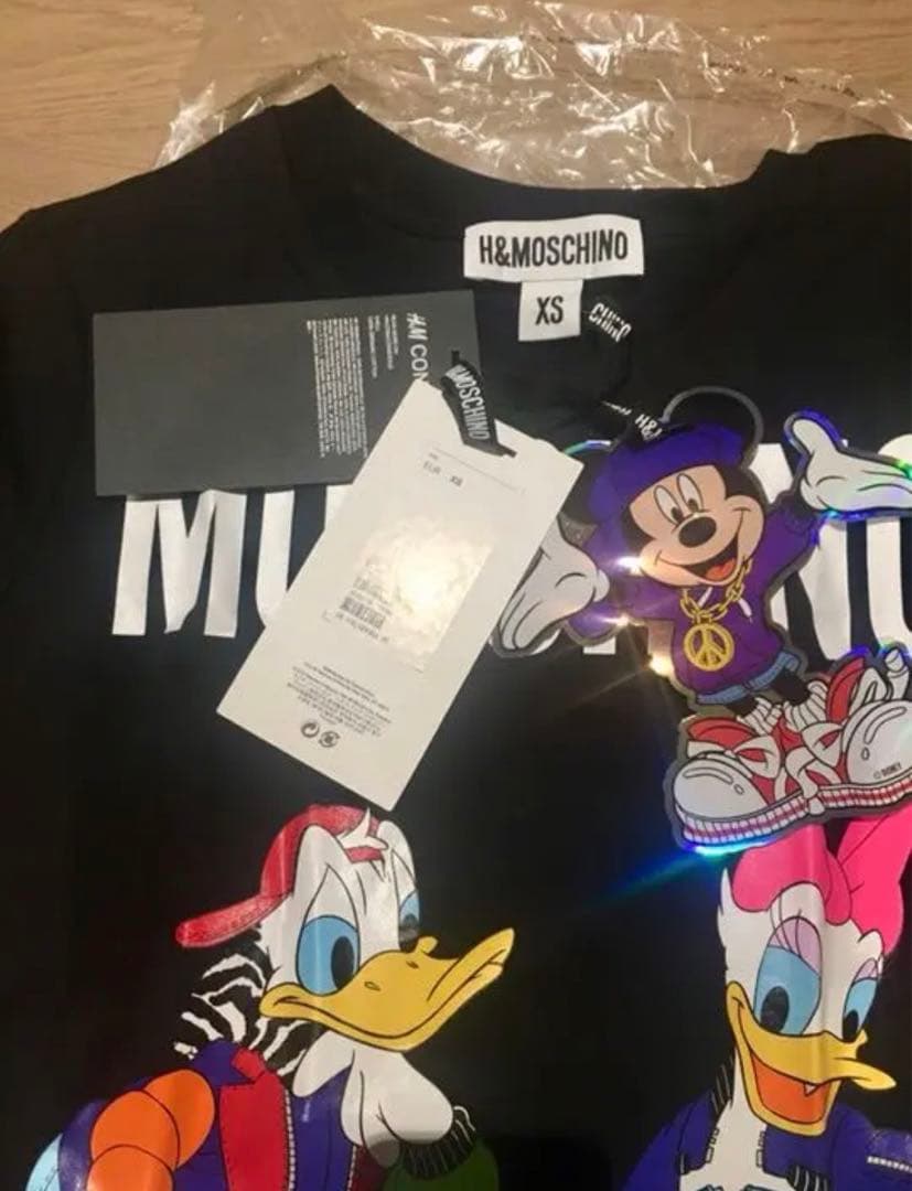 新品未使用　Ｈ＆Ｍ　MOSCHINO ディズニー　Tシャツ　ドナルド　デイジー