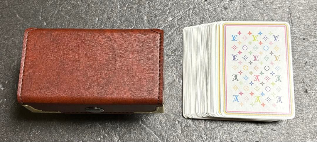 LOUIS VUITTON　ルイヴィトン✖️村上隆　マルチカラー　トランプ　白のみ