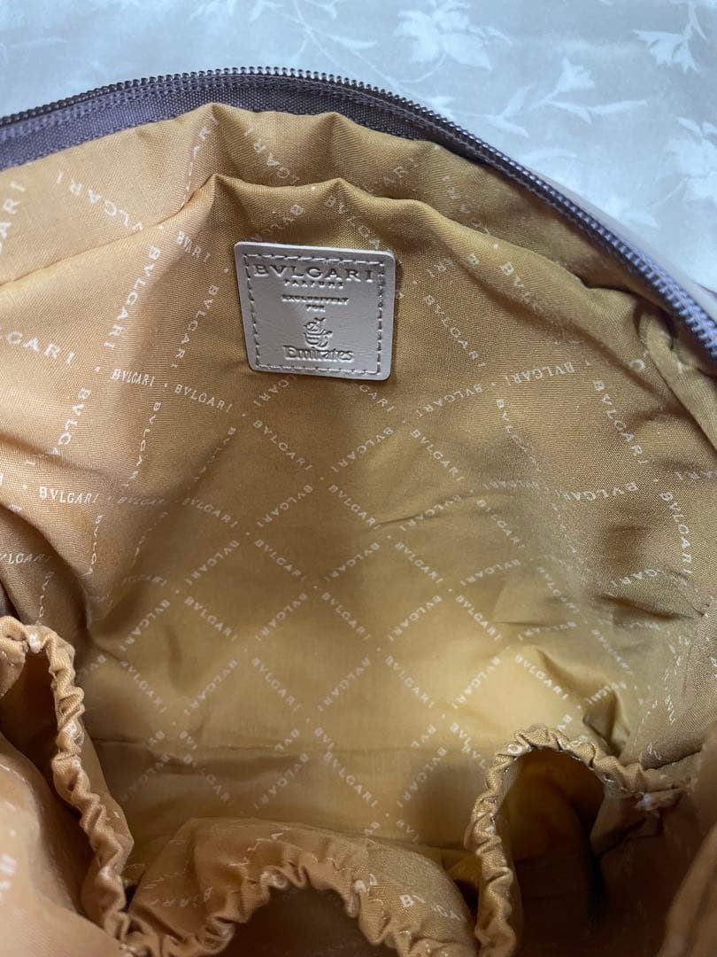 エミレーツ航空Ｆクラス BVLGARI アメニティセット+ バイレードアメニティ