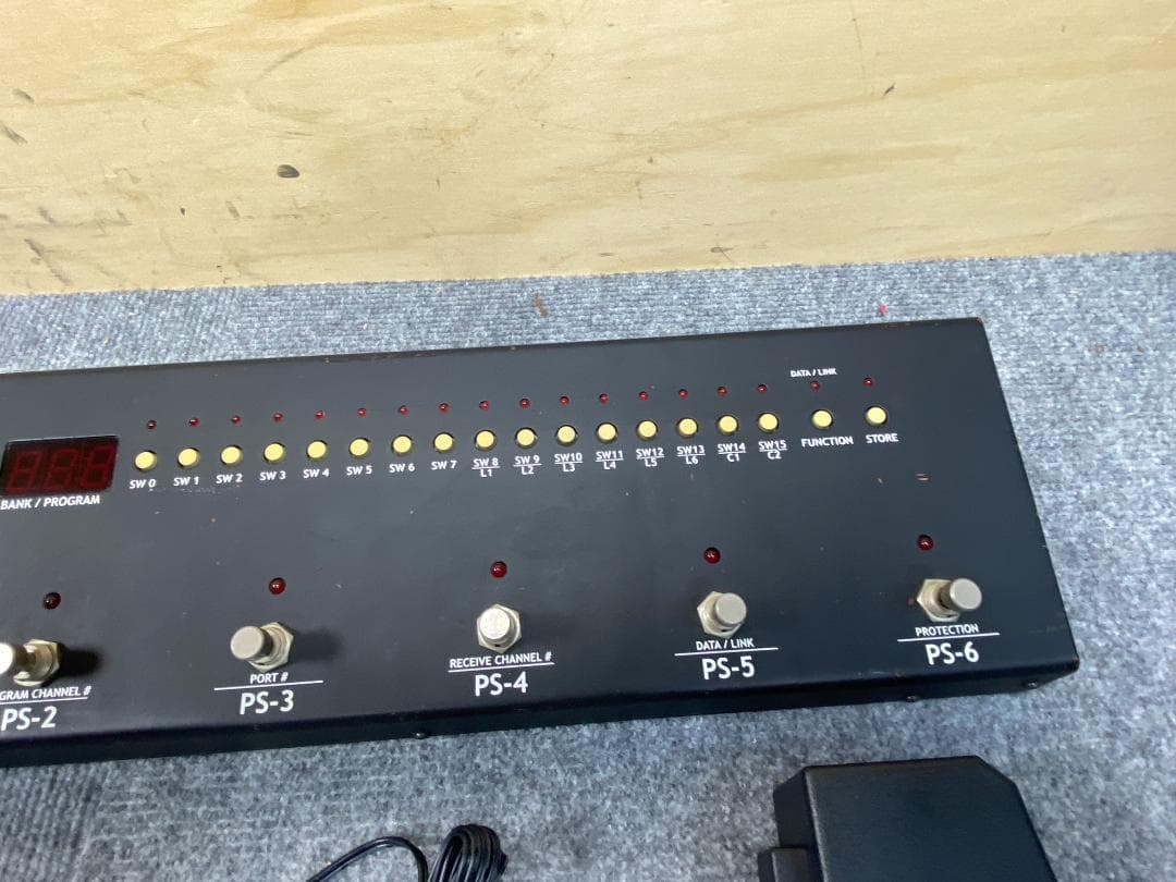 102 CUSTOM AUDIO JAPAN RS616 スイッチャー