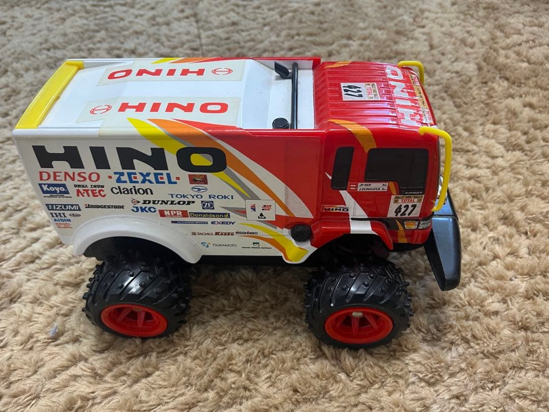 ラジコン 日野レンジャー ダカール