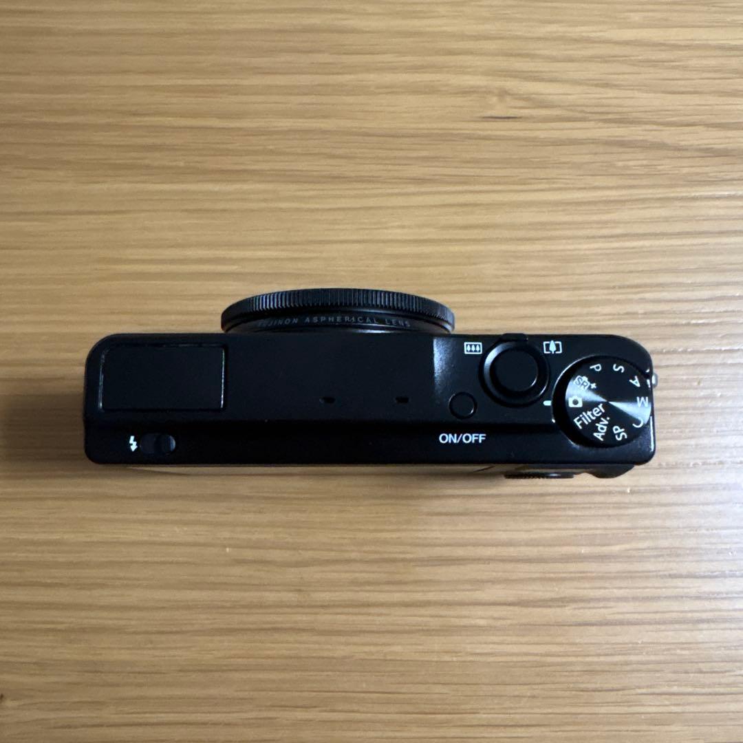 FUJIFILM （富士フイルム）XQ1 デジタルカメラ ブラック