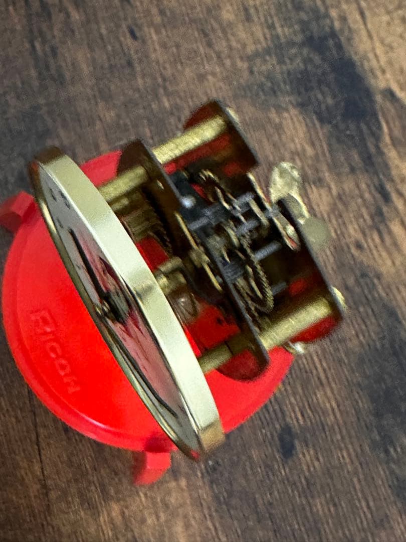 希少　レトロ　鉄腕アトム　振り子　　　　　　　　　　　置き時計