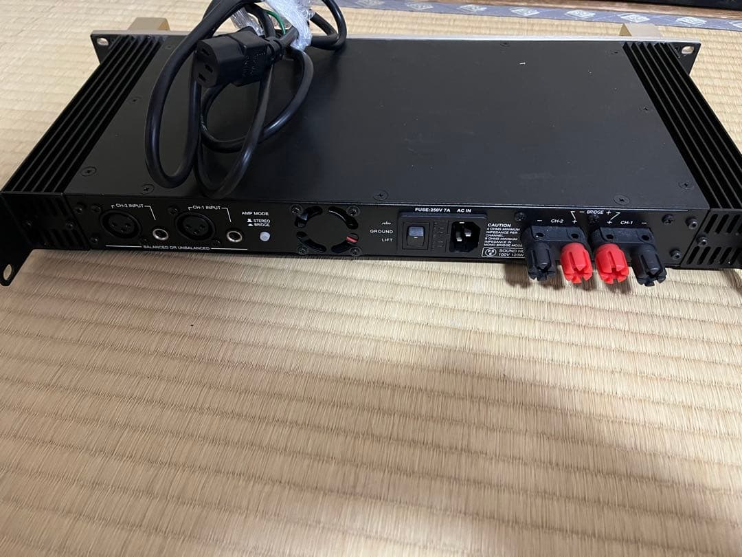 CLASSIC PRO CP400 パワーアンプ