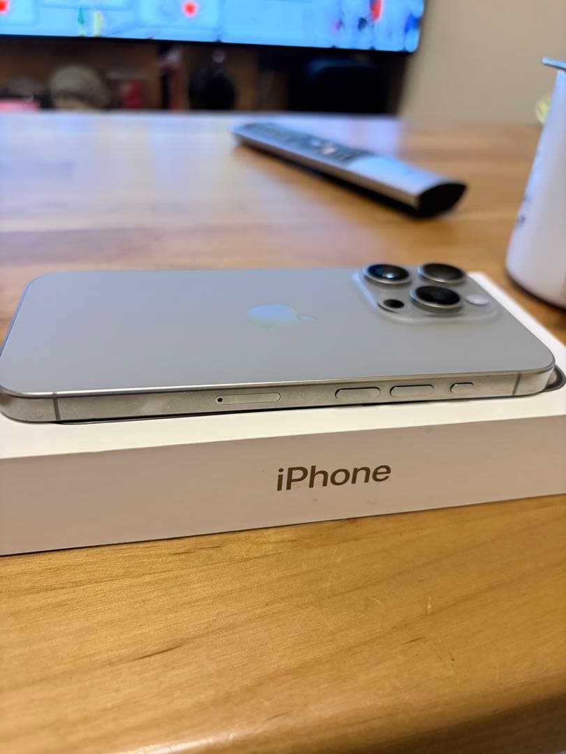 iPhone 15 Pro 128gb ナチュラルチタン　simフリー