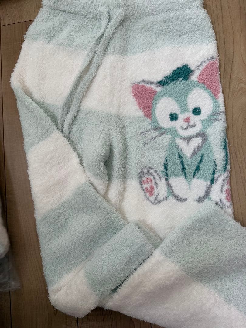 タイムセール15時半までです。ジェラトーニ ディズニーシー限定 パンツだけ