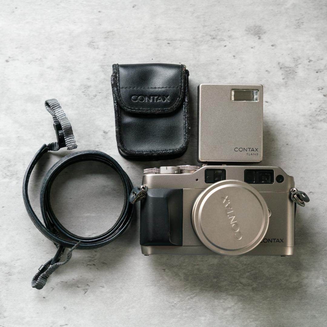 CONTAX G1D ＋ planar 45mm TLA 140 flash