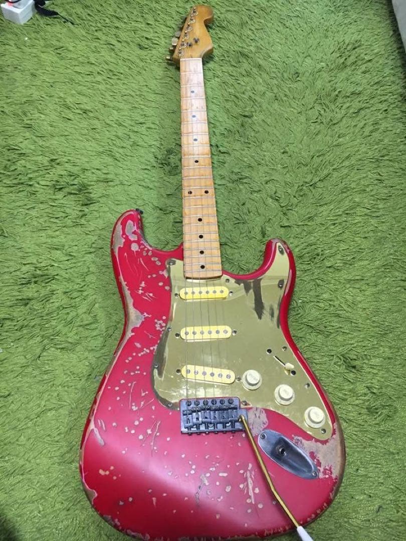 ☆Custom Heavy Relic Stratocaster☆SQUIER★