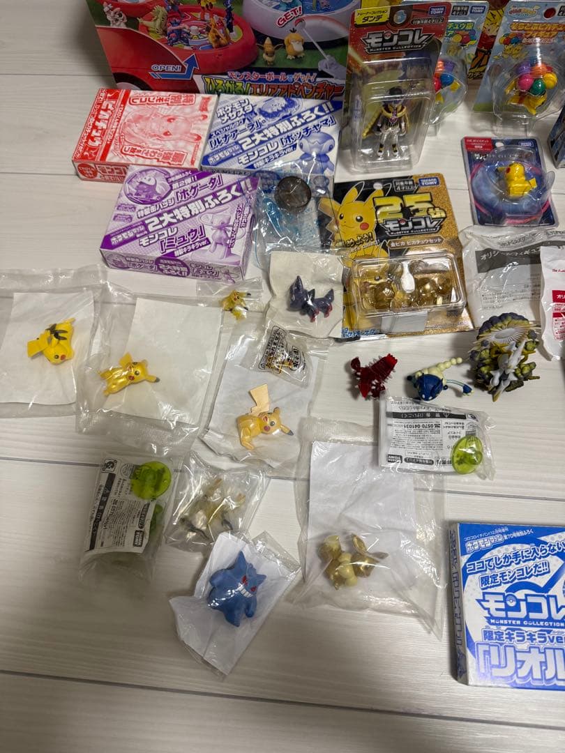 ★*ロ様 【美品】ポケットモンスター モンコレ　まとめ売り