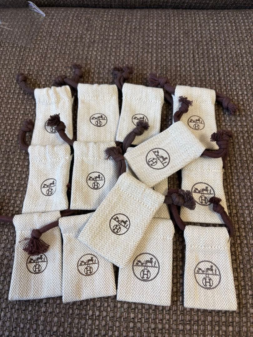 極美品エルメスミニ巾着保存袋アクセサリー入れ（4.5x7.5cm）1 4枚セット