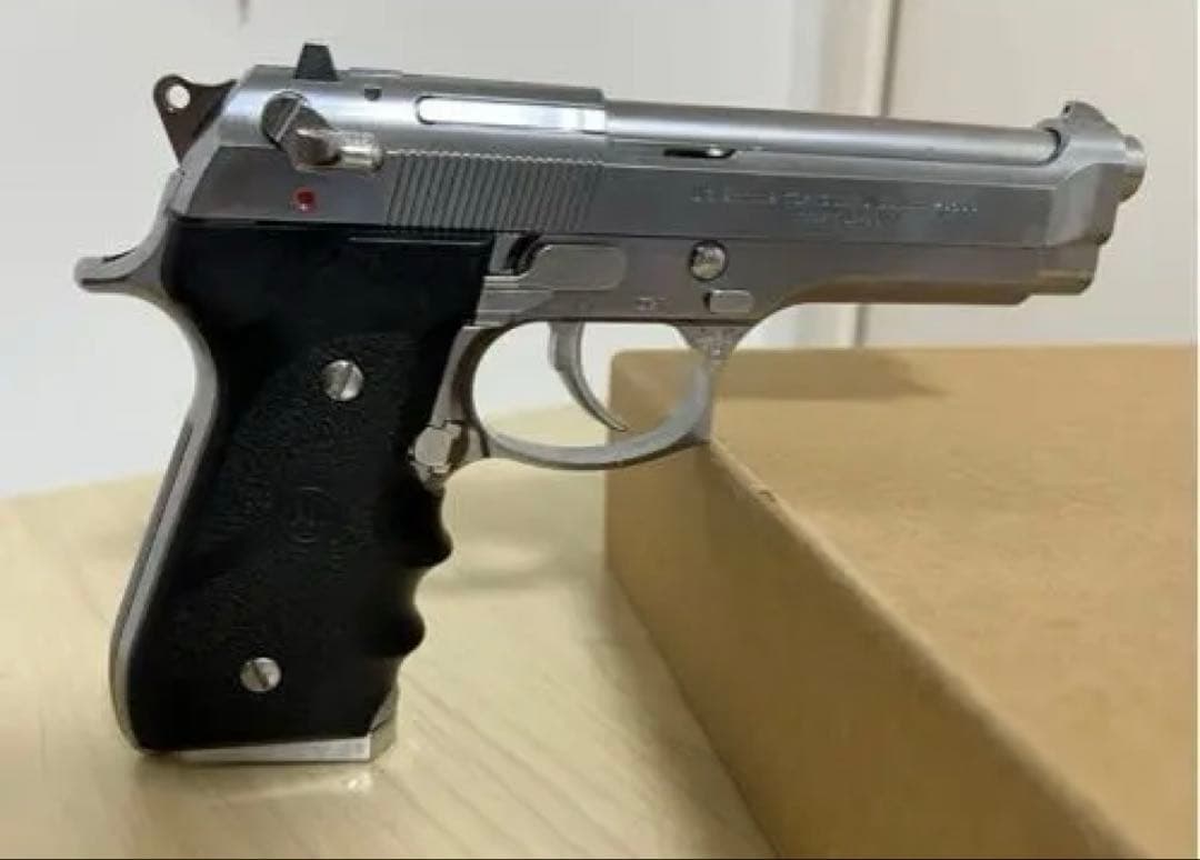 ブラックフライデー限定値引き東京マルイ　ベレッタ M92F シルバー　ガスガン