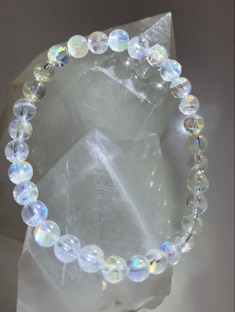 ★三月桜 さま★《極上》①マダガスカル産　ホワイトラブラドライト　ブレス