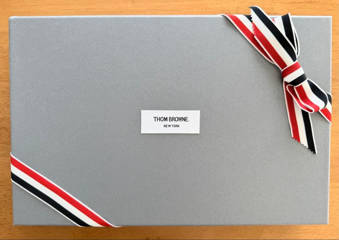 ね*ま様 【未使用・付属品完備】Thom Browne ジムタオル イタリア製ト