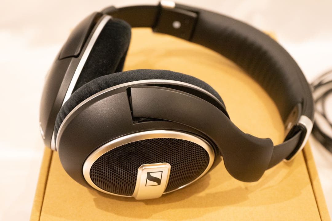 美品　Sennheiserゼンハイザー HD 599SE有線ヘッドホン
