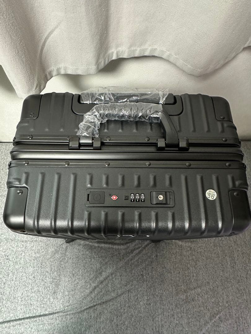 リベティ　スーツケース　開封のみ未使用