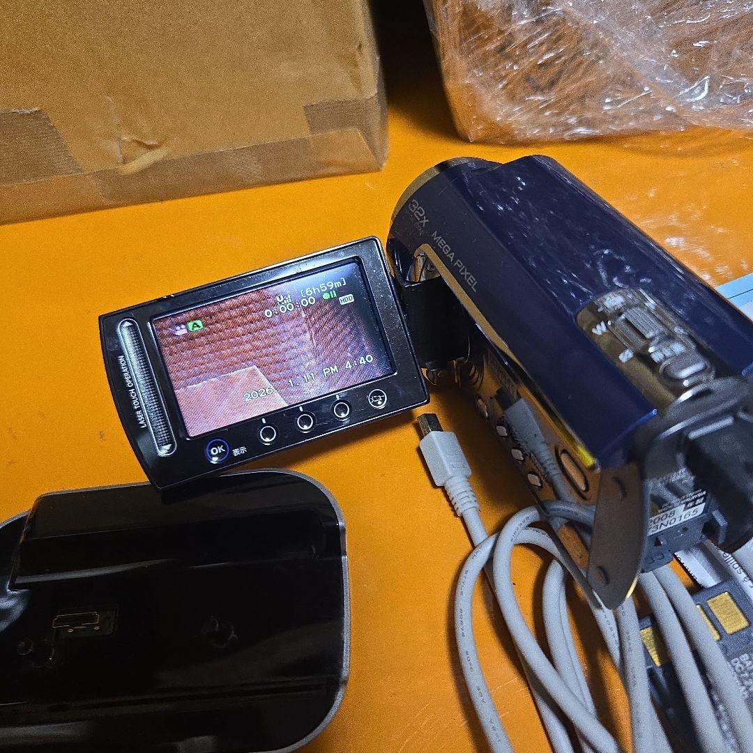 ビデオカメラ Victor Everio GZ-MG330