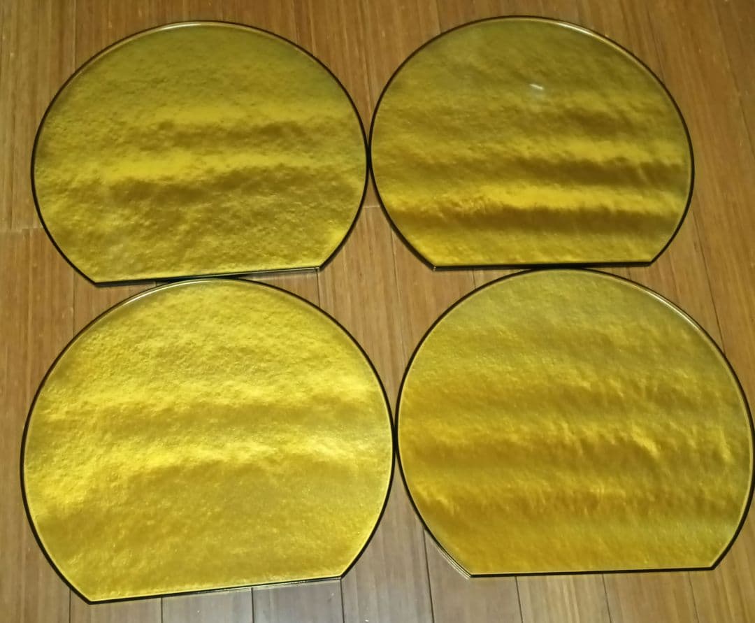 半月両面お膳4枚セット 金のランチョマット ゴールド リバーシブル お正月 お祝