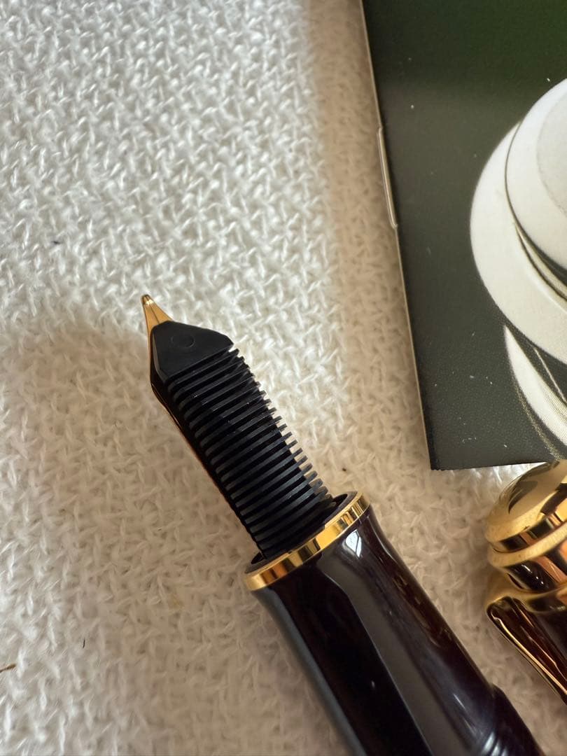 ペリカン万年筆2024年限定品M1000，未使用品