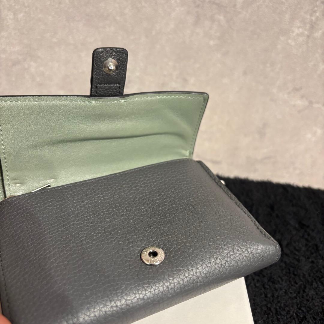 美品 LOEWE ロエベ バーティカルウォレット スモール グレイ グリーン
