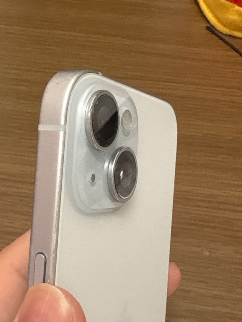 iPhone 15 ブルー本体