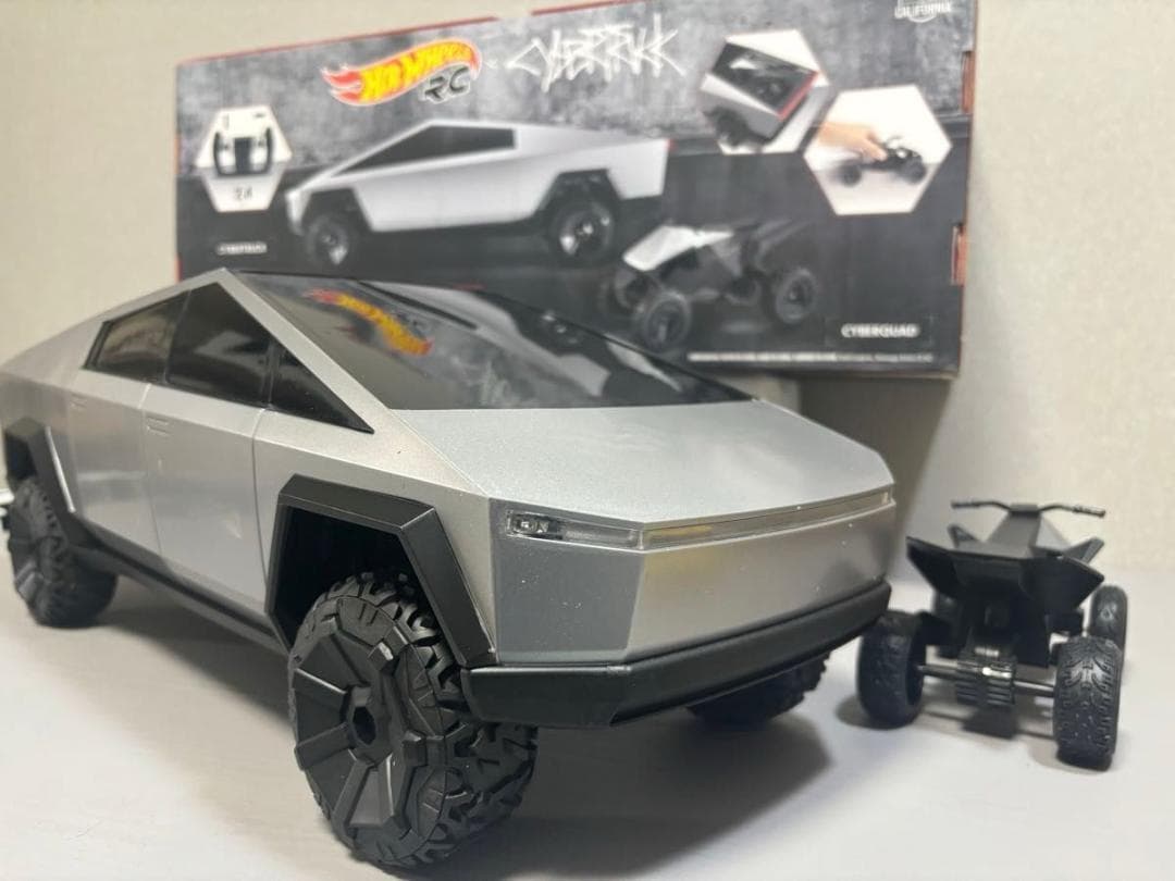 Hotwheels サイバートラック ラジコン ホットウィール