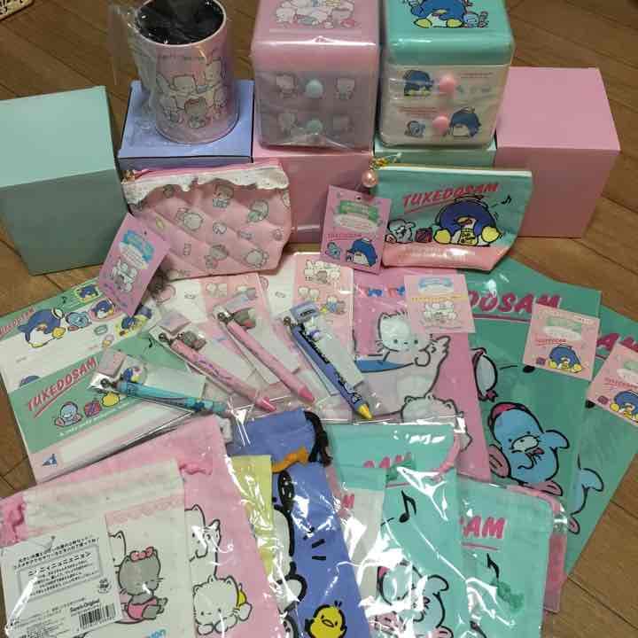 サンリオグッズ タキシードサム ポチャッコ ニャニィニュニェニョン ファンシー