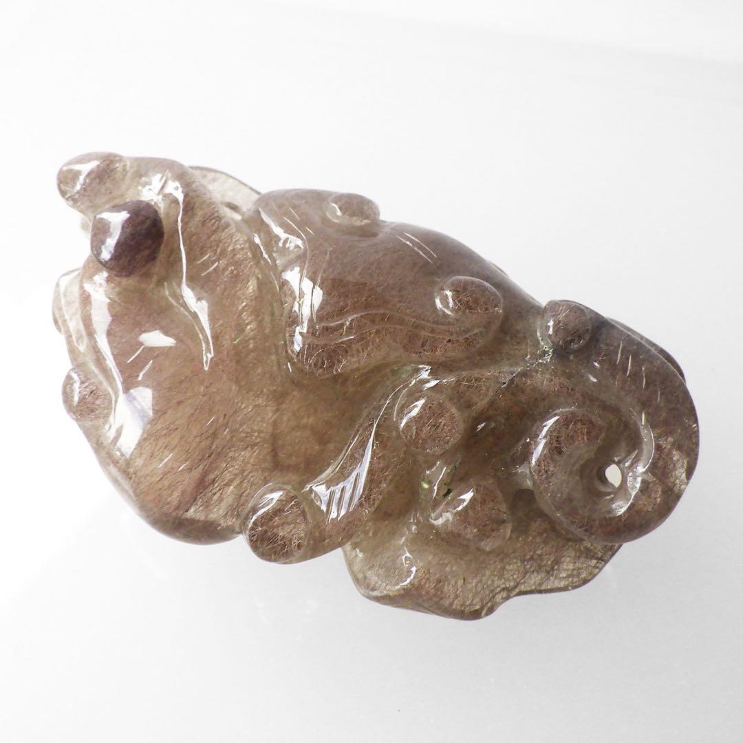 天然石ルチルクォーツ　根付　珍品　置物