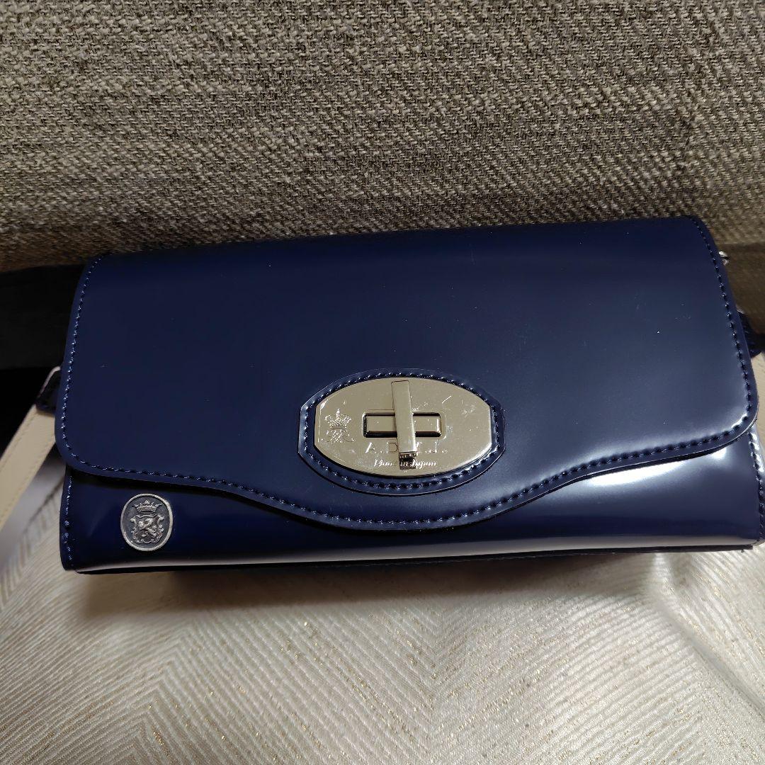 気まぐれ出品❗ADMJガルヴィクラッチショルダーバッグ