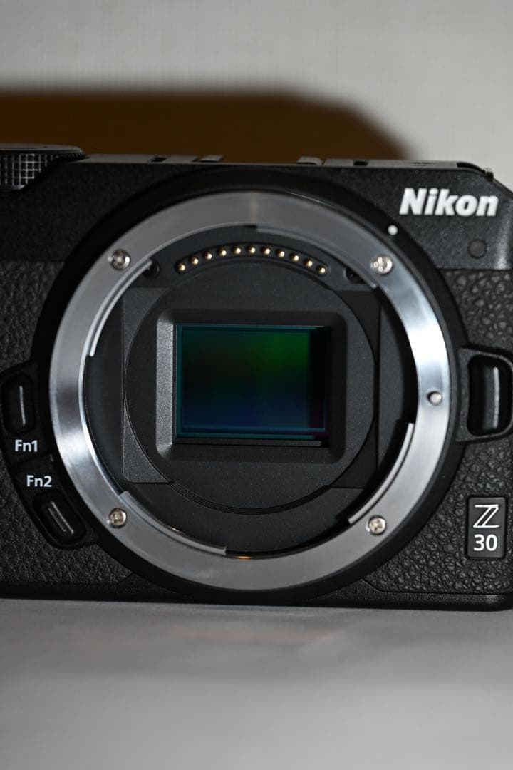 【Nikon Z30 ボディ】シャッター約12,000回 ウィンドジャマー付き