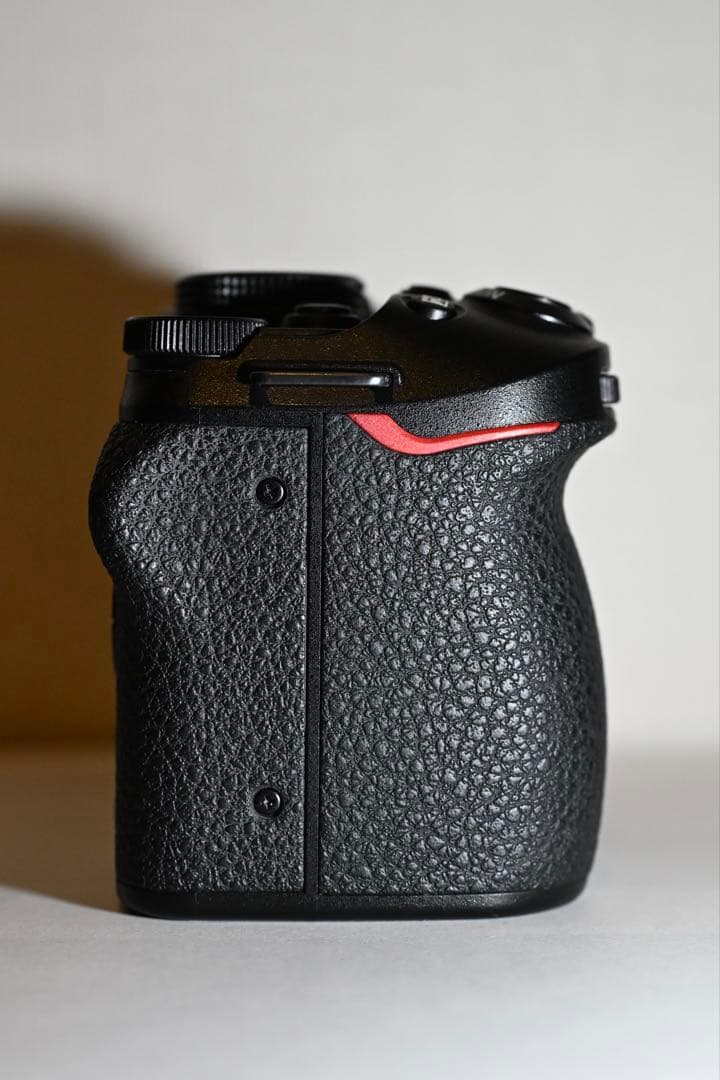 【Nikon Z30 ボディ】シャッター約12,000回 ウィンドジャマー付き