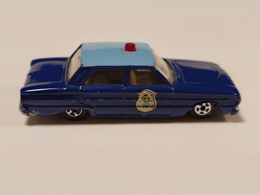 BUBY FORD FALCON POLICIA ※サイズ